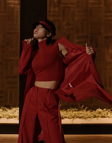 hirai momo|MOMO Performance Project .